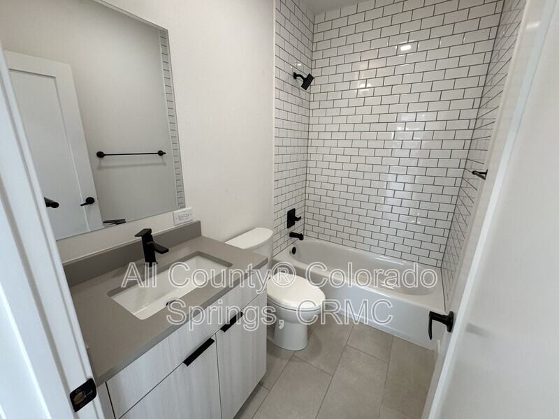2512 1/2 W Bijou St - Photo 7 of 26