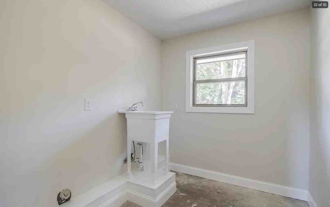 306 Westview Dr - Photo 7 of 8