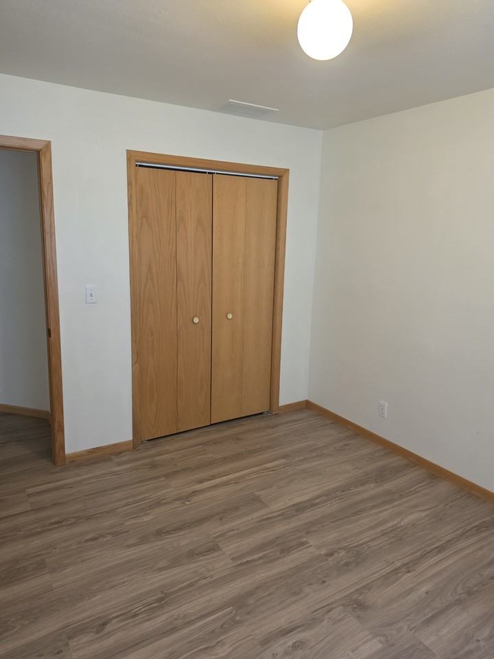 107 Kendall St - Photo 4 of 24