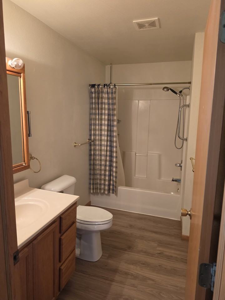 107 Kendall St - Photo 6 of 24