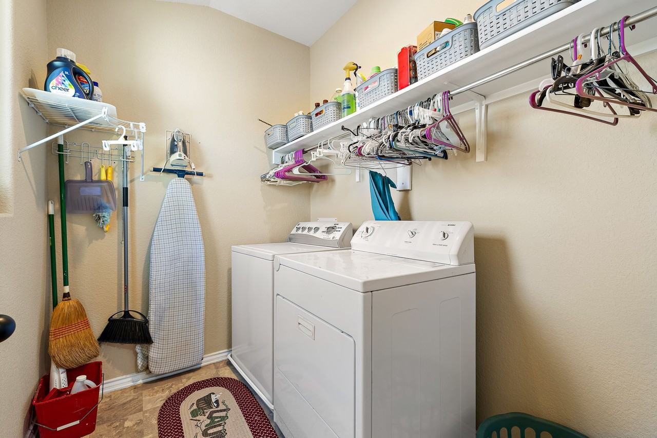 2950 E Old Settlers Blvd #29 - Photo 5 of 16