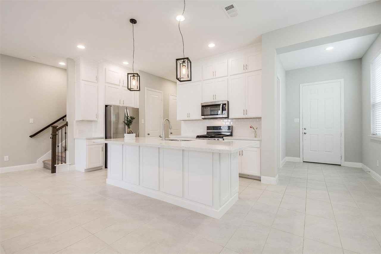 17753 Agave Ln - Photo 3 of 28