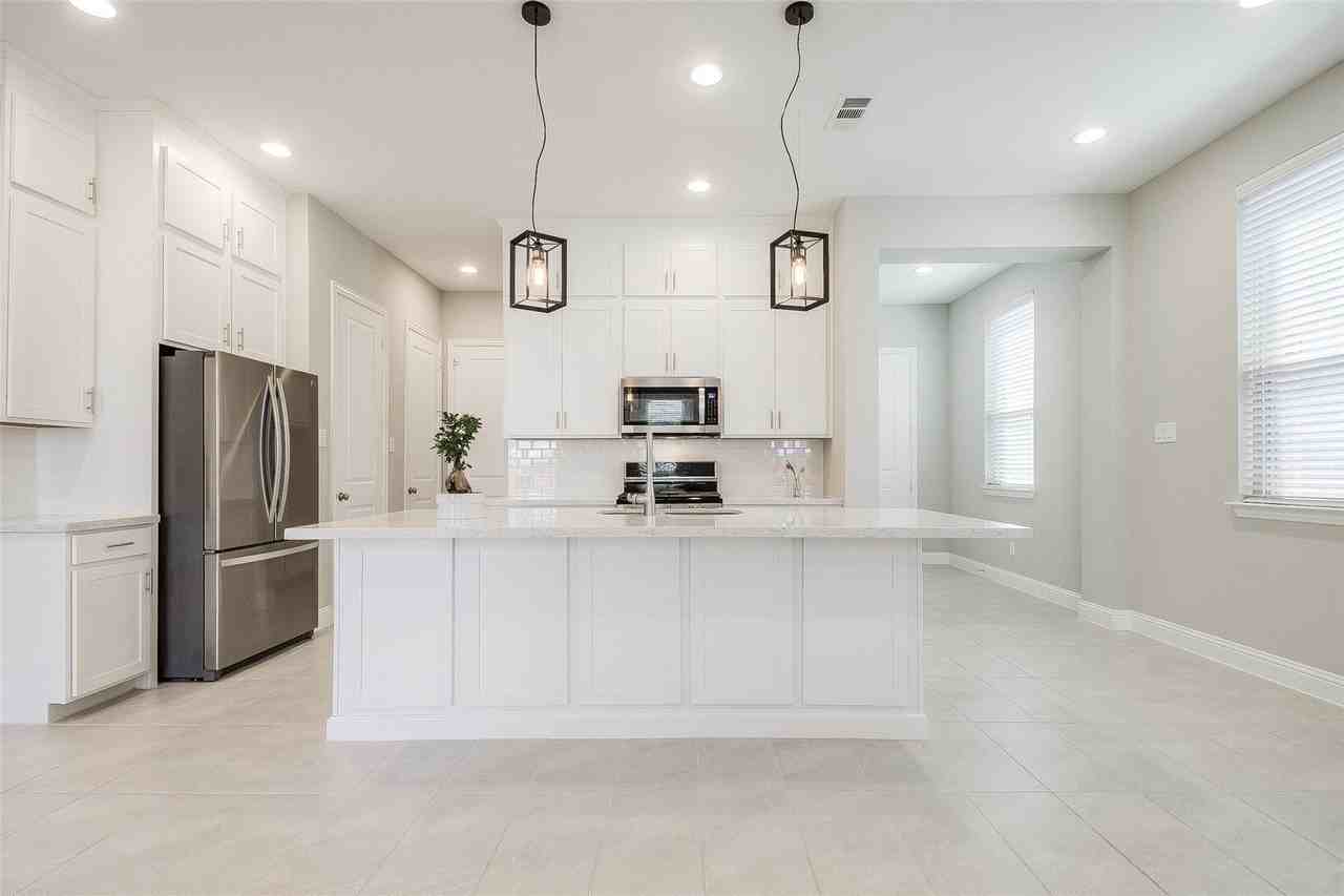 17753 Agave Ln - Photo 4 of 28