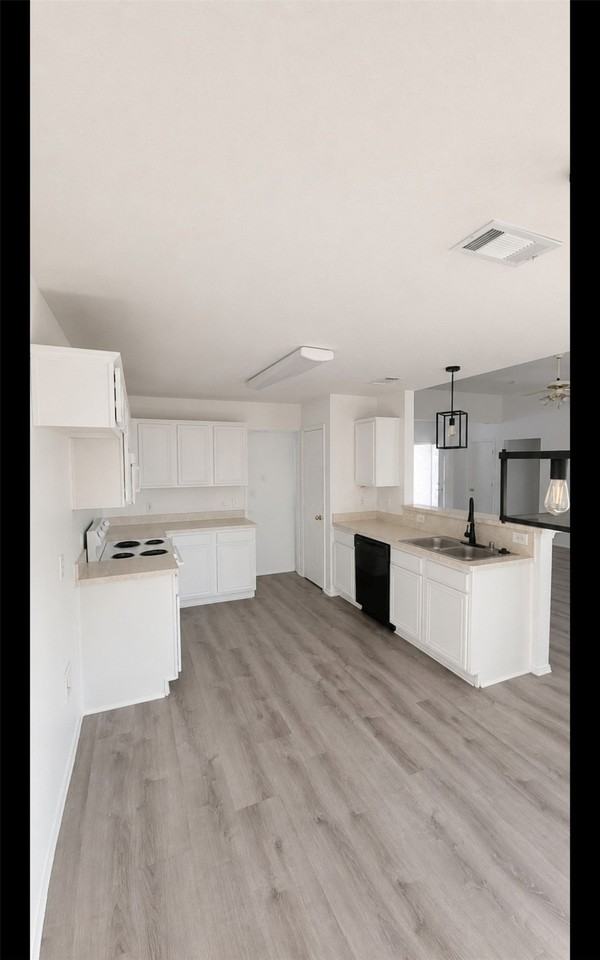 3115 Creek Hollow Dr - Photo 4 of 12