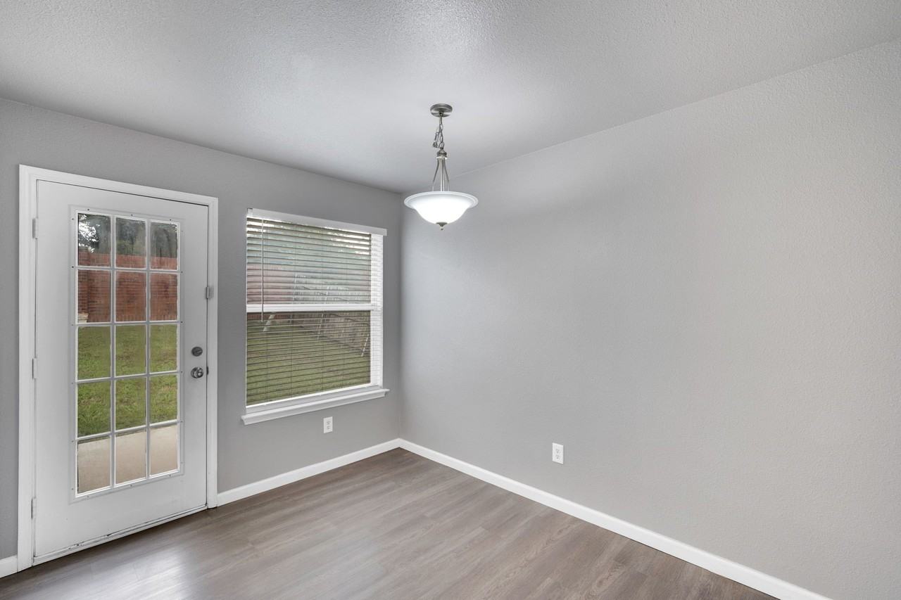 1318 Misty Meadow Dr - Photo 6 of 15