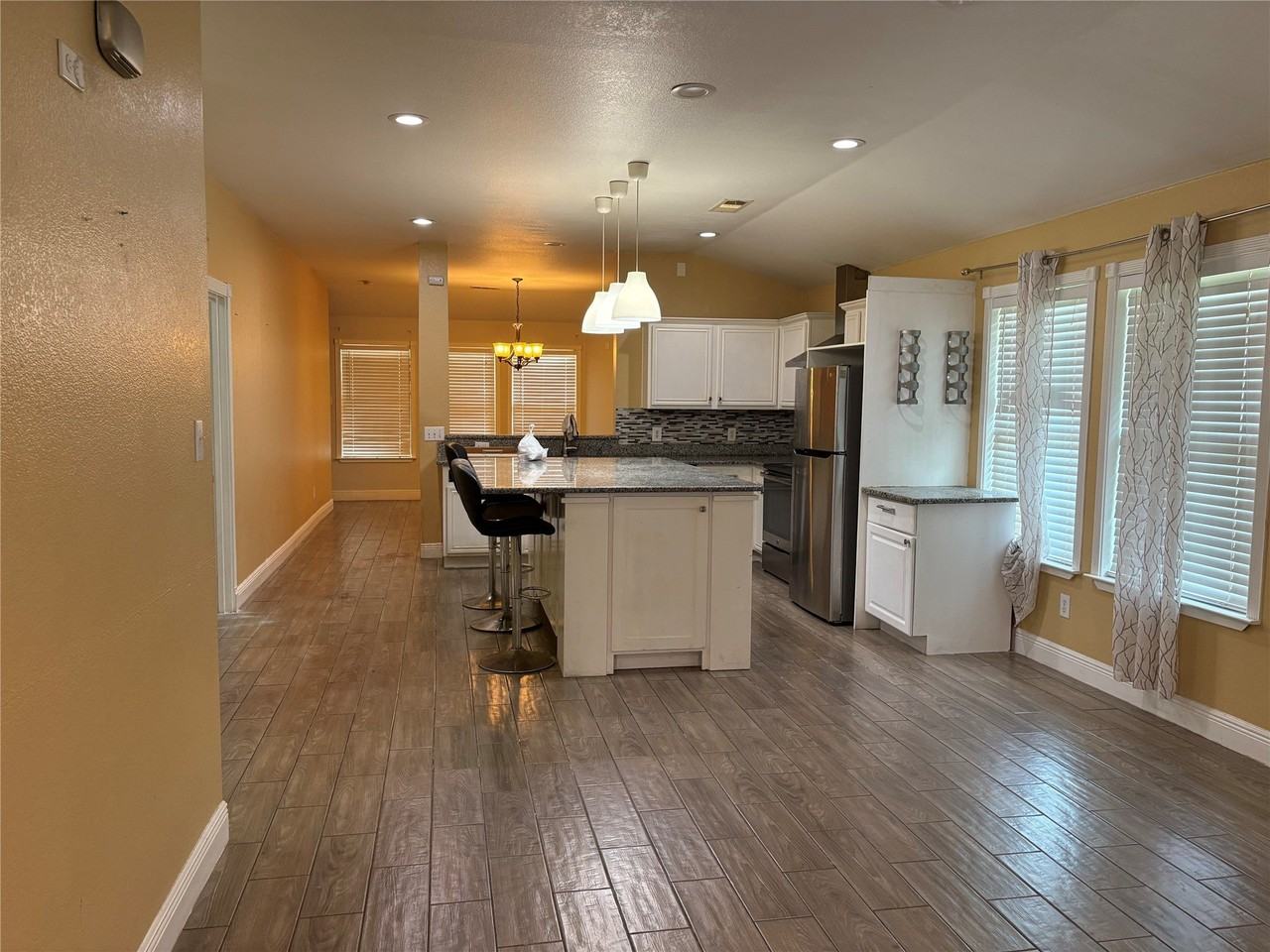 700 Stonedale Dr - Photo 6 of 6