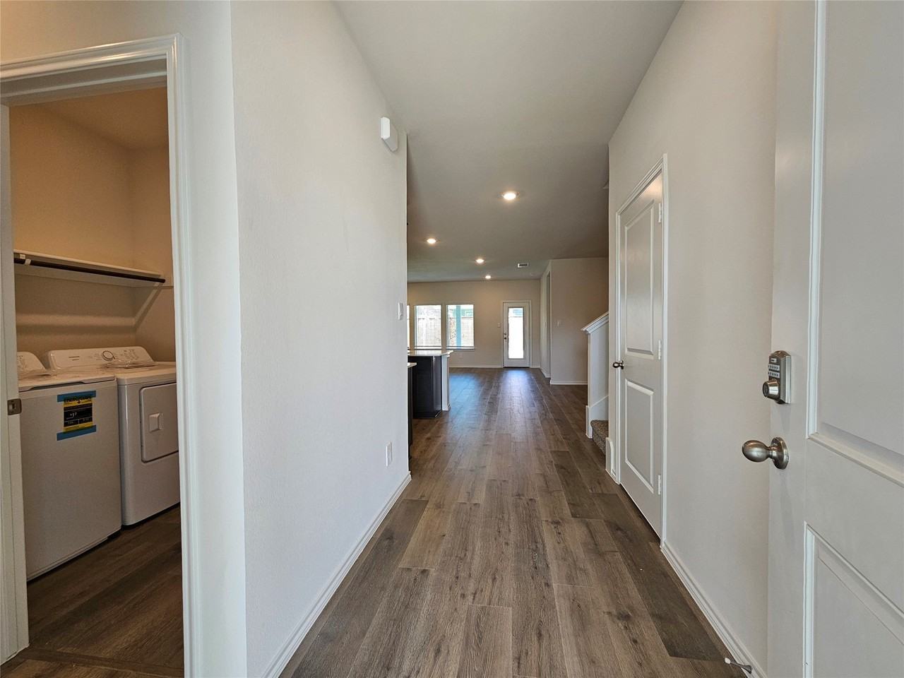 11304 W Pond Drive - Photo 2 of 37