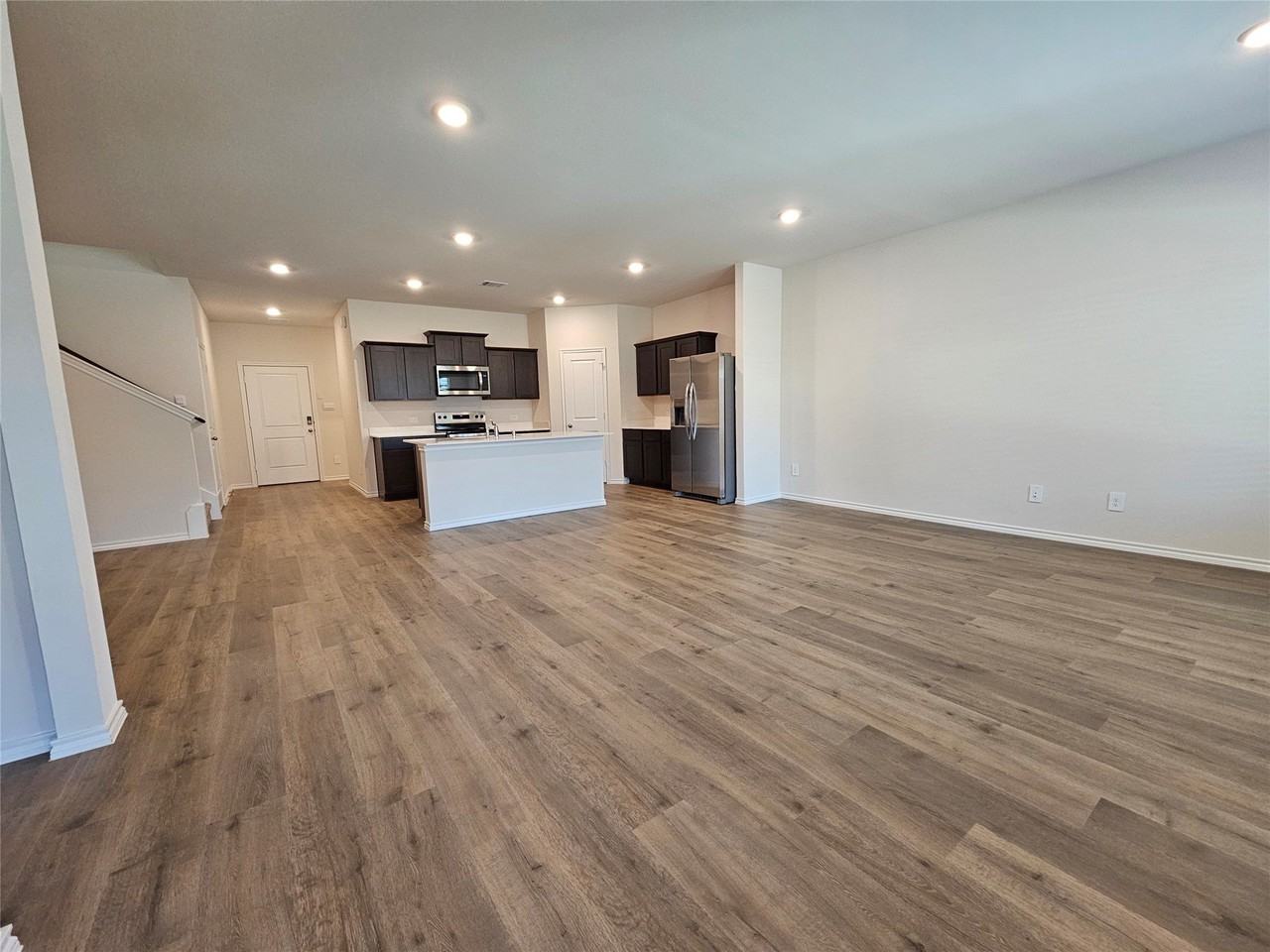 11304 W Pond Drive - Photo 4 of 37