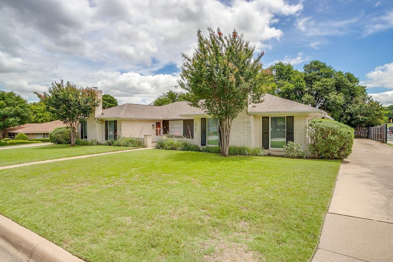 4761 Fieldcrest Dr - Photo 2 of 20