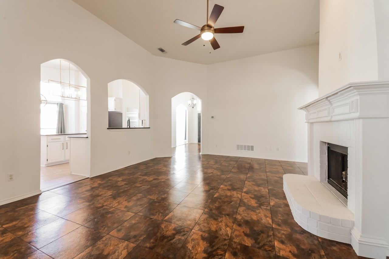 104 Peregrine Dr - Photo 5 of 16