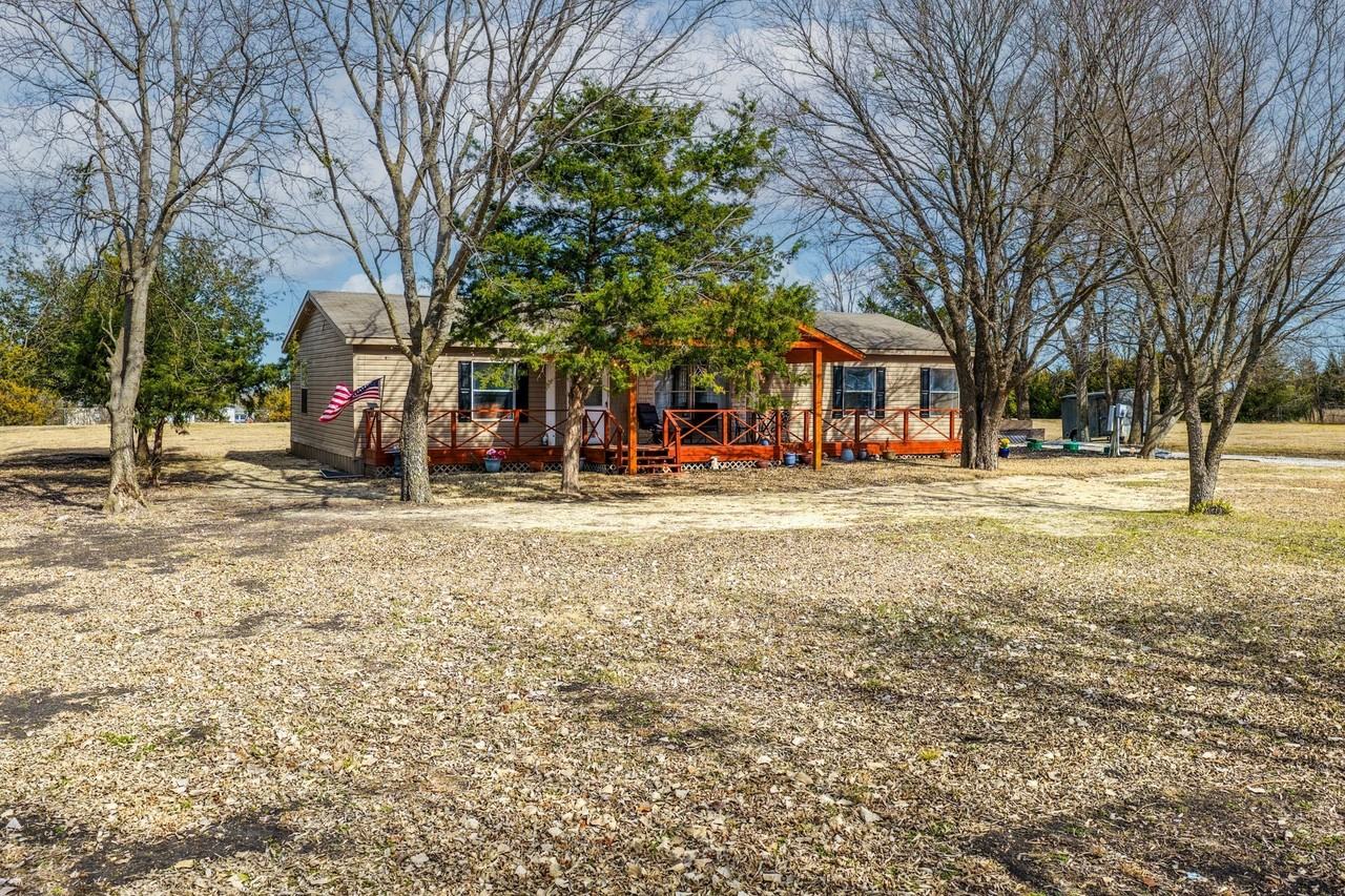 366 Tony Ln - Photo 2 of 31