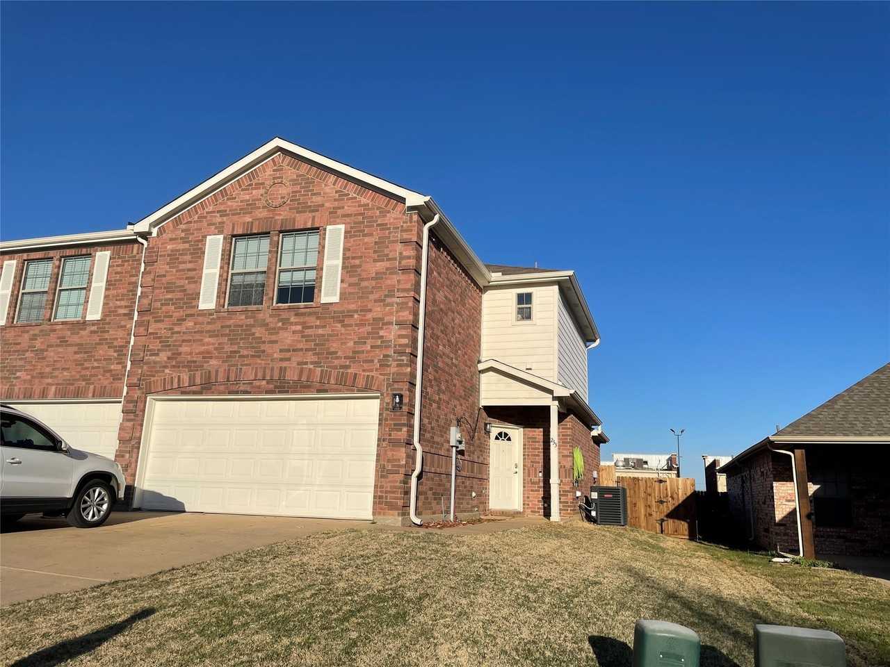 233 Irick Ct