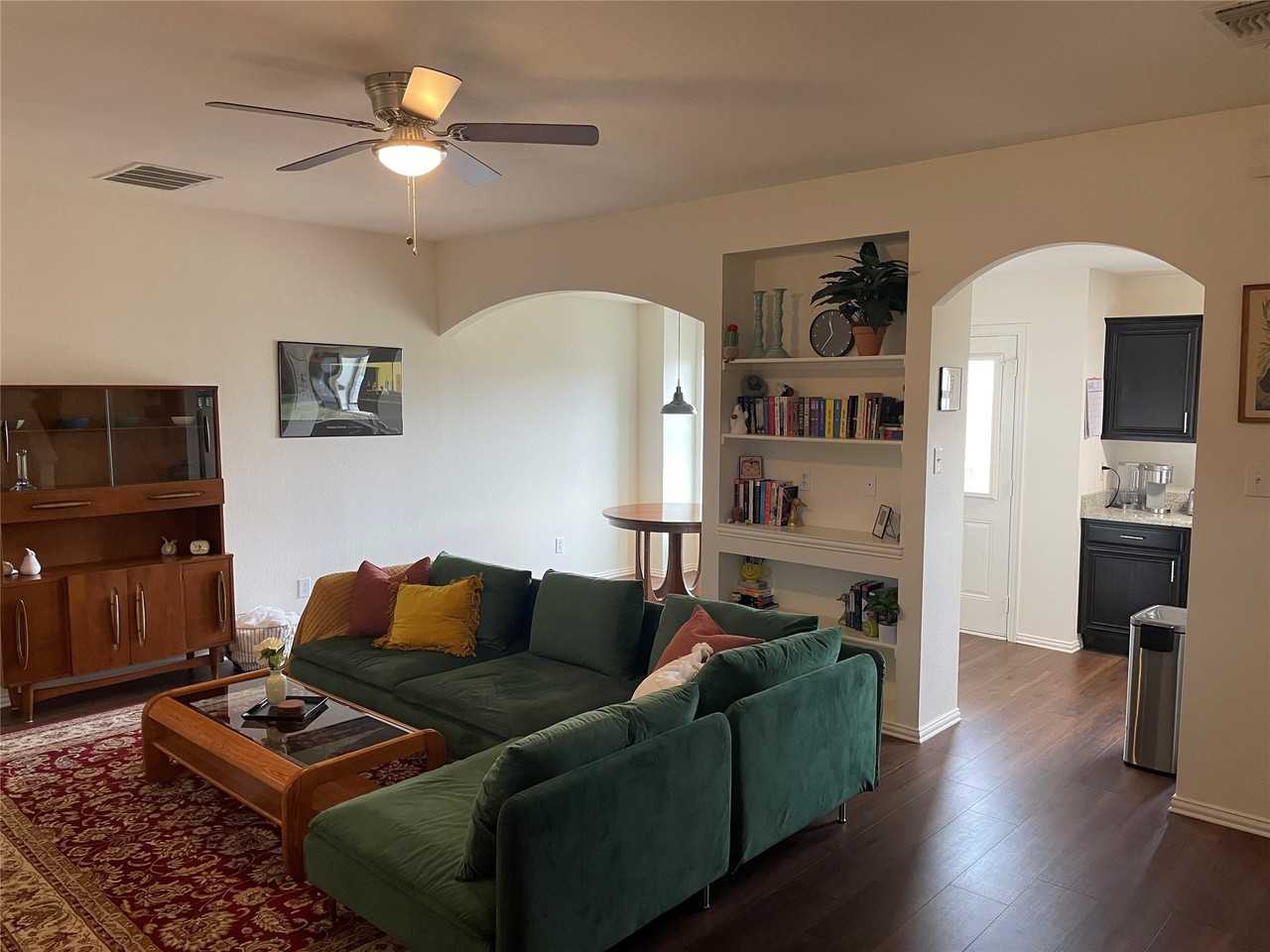 233 Irick Ct - Photo 6 of 26