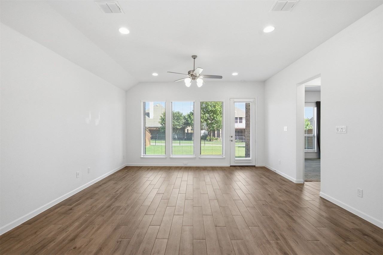 1459 Kingswell Ln - Photo 6 of 23