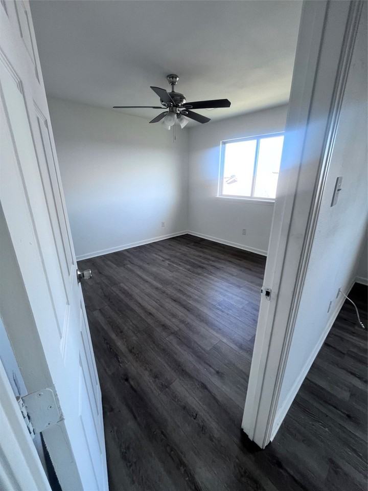 313 Lead Creek Dr - Photo 6 of 18