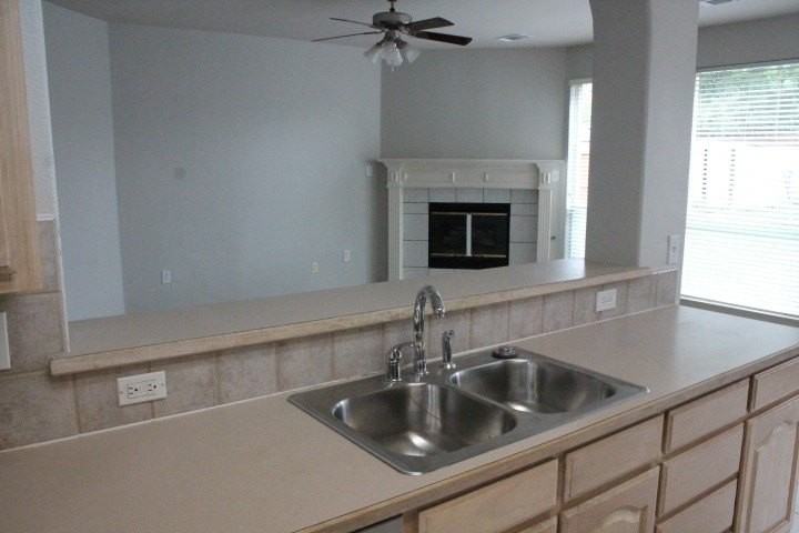 3623 Rodale Way - Photo 6 of 30