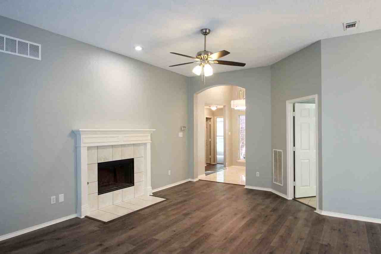 2932 Dover Dr - Photo 4 of 29