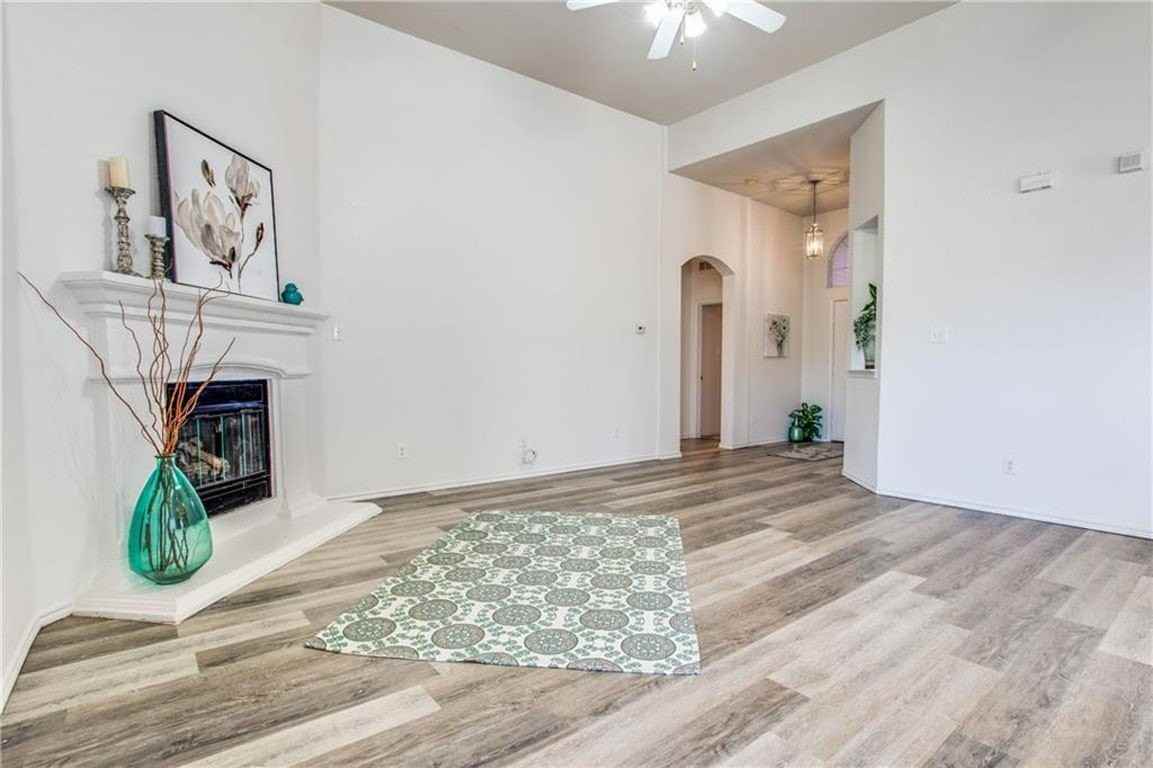 6532 Alexandra Meadows Dr - Photo 4 of 25
