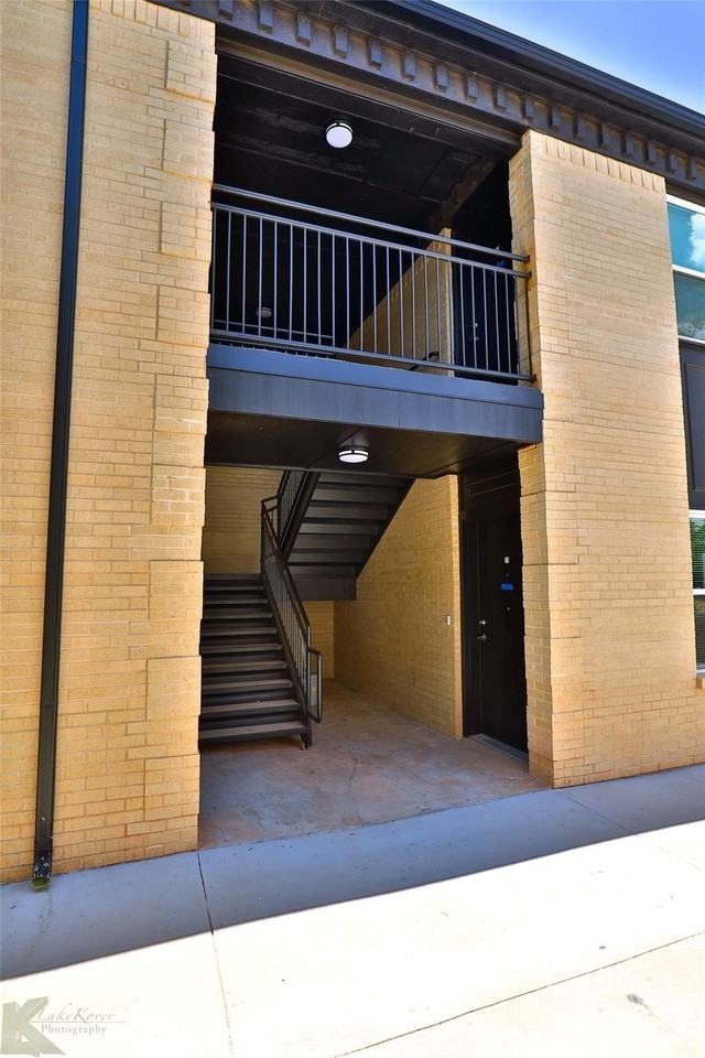 2800 Sayles Blvd #04A - Photo 3 of 25