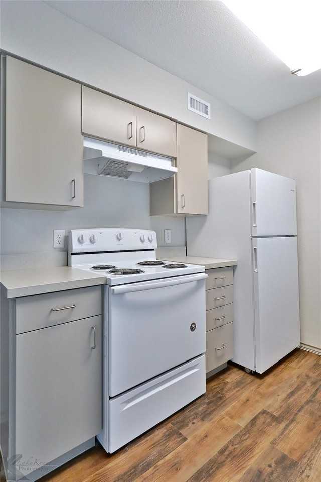 2800 Sayles Blvd #04A - Photo 5 of 25