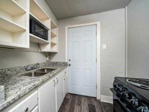 526 E North 7th St #15 - Photo 3 of 4