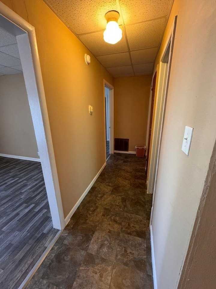 702 4th St - Photo 3 of 10