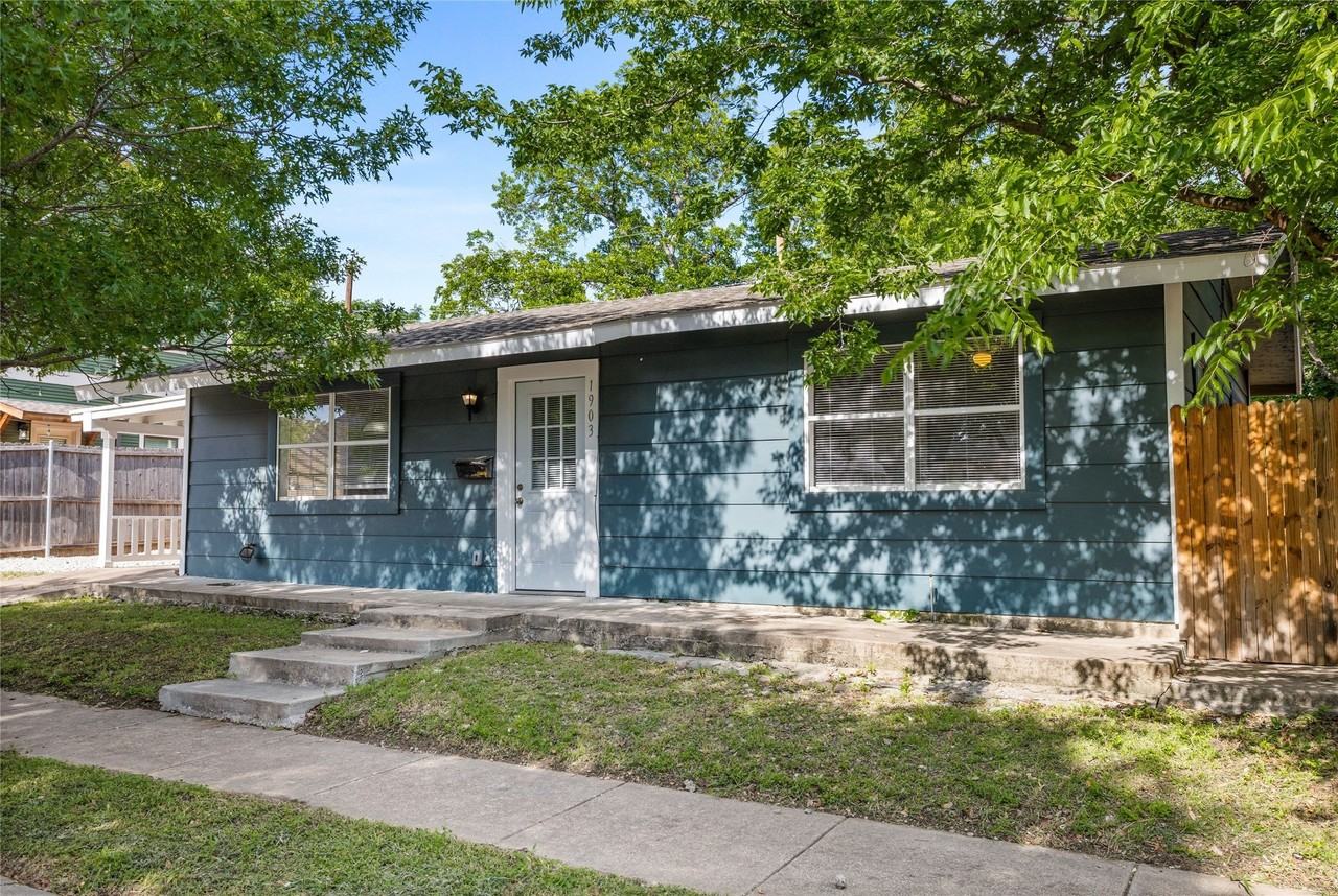 1903 Washington Ave - Photo 2 of 16