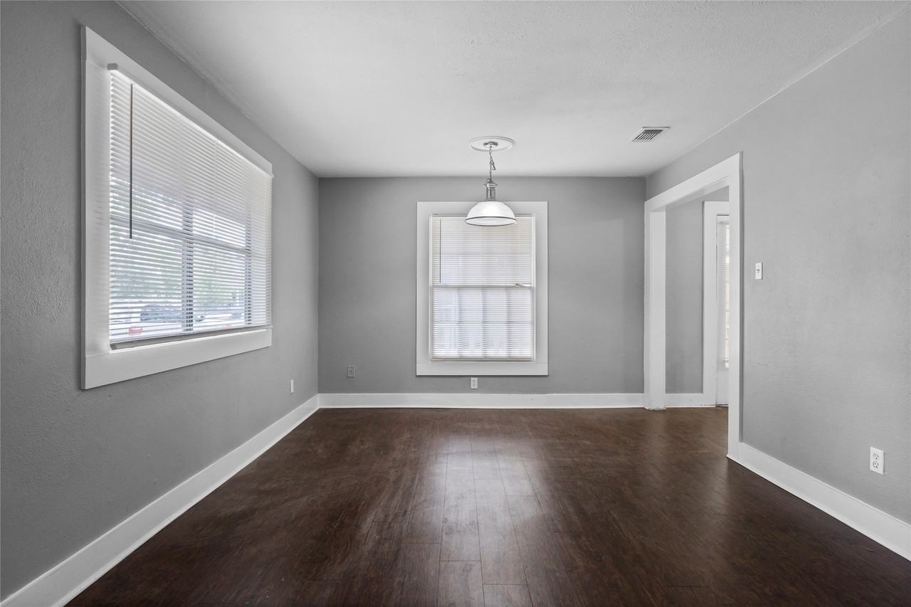 1903 Washington Ave - Photo 5 of 16