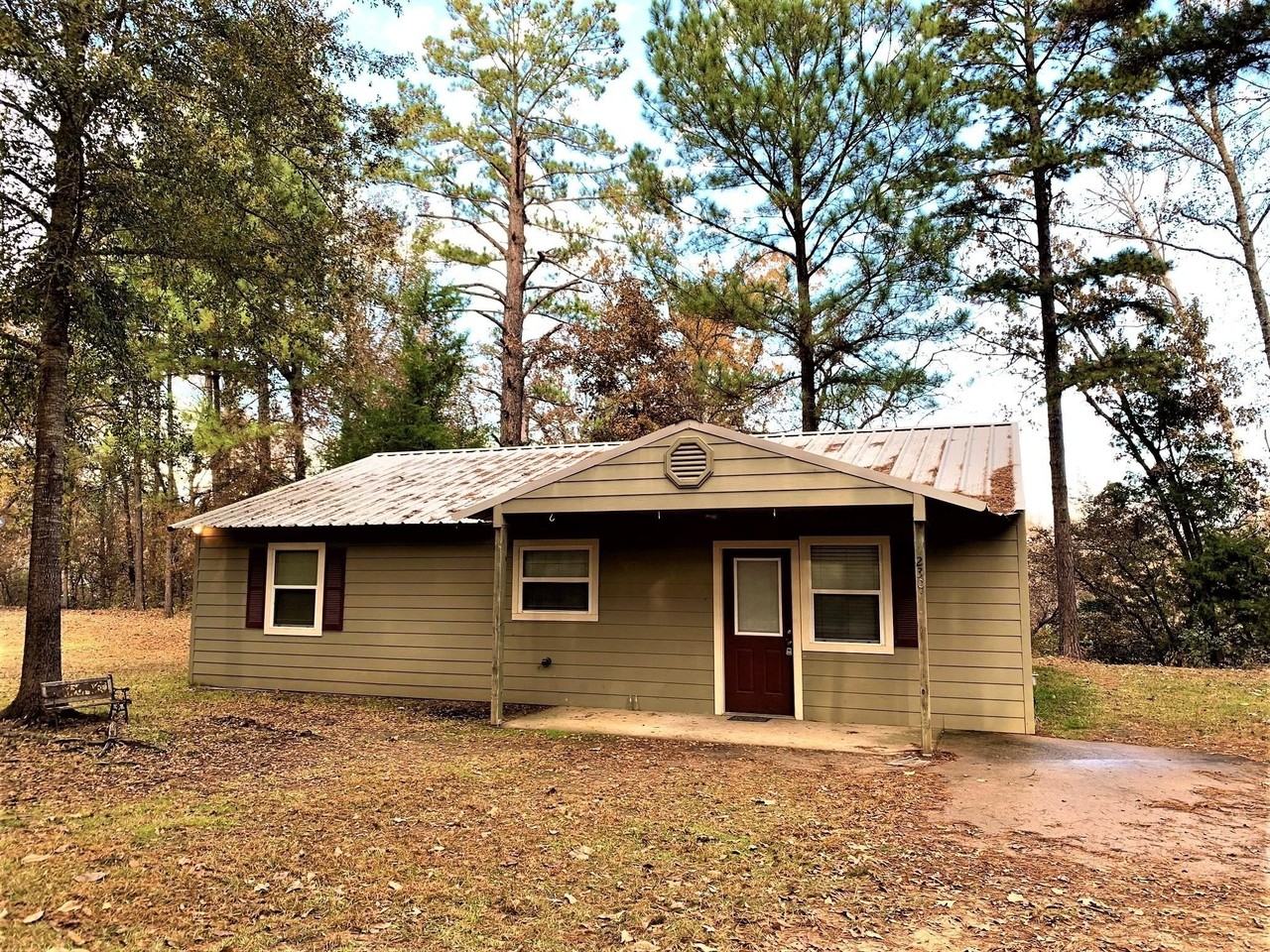 258 Private Road 7422 - Photo 2 of 27
