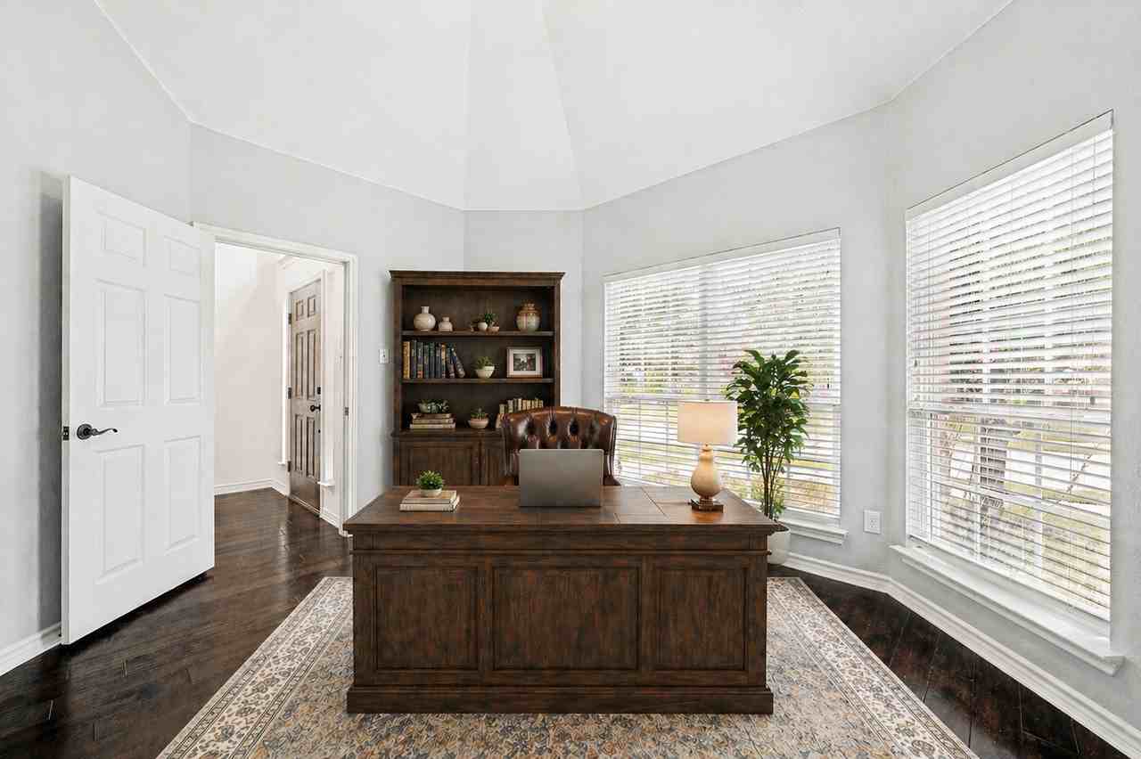 13075 Janet Dr - Photo 2 of 30