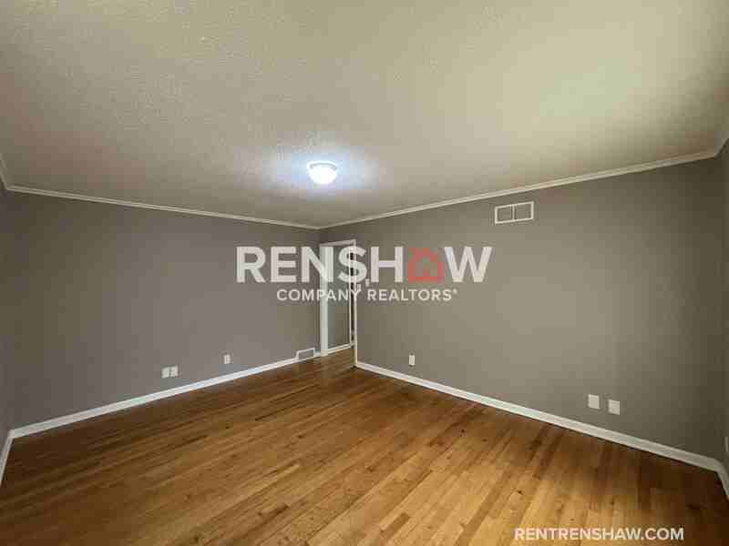 4348 Manor Haven Dr - Photo 4 of 21