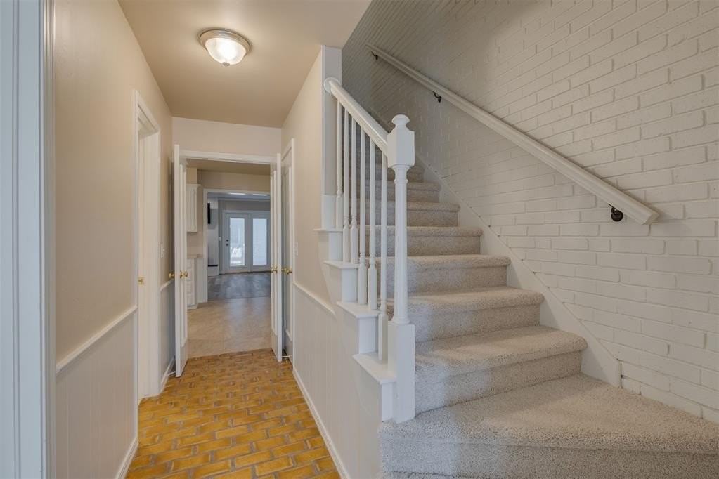 3057 W Wilshire Blvd - Photo 4 of 36