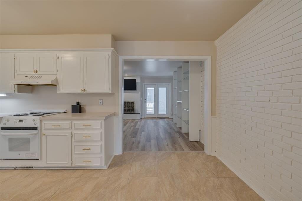 3057 W Wilshire Blvd - Photo 7 of 36