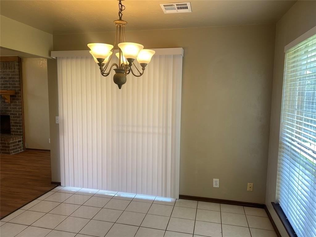 1026 Dustin Dr - Photo 4 of 15