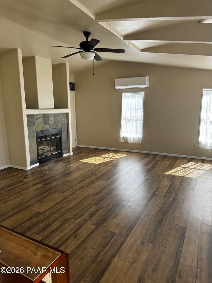 2035 N Road 4 1/2 - Photo 3 of 7