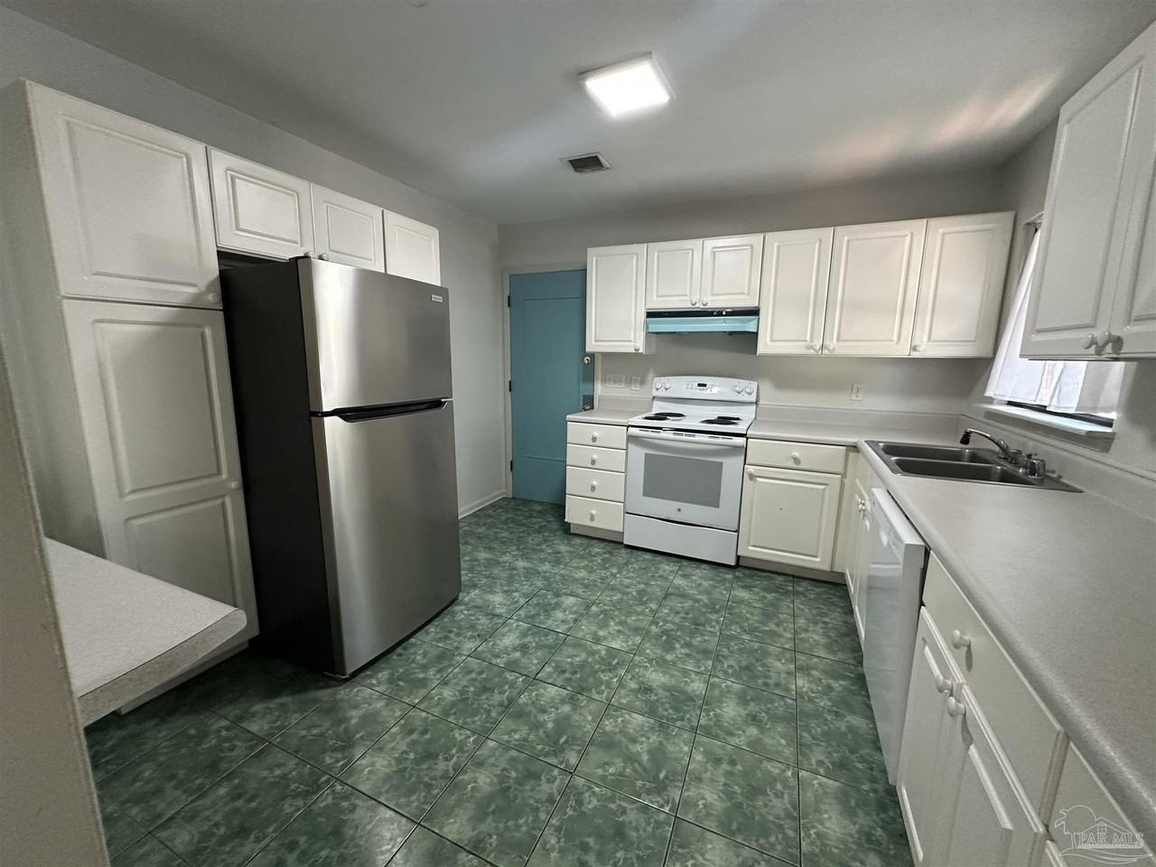 3801 Forest Glen Dr - Photo 6 of 13