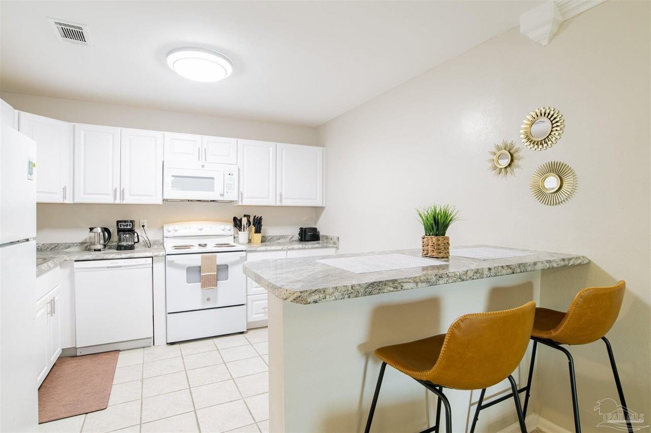 1271 Redwood Ln #G - Photo 5 of 15