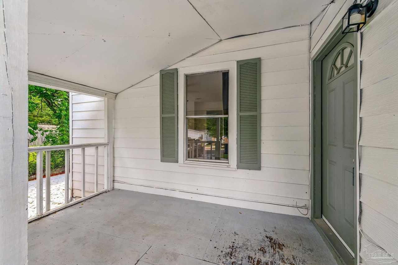 61 E Ensley St - Photo 4 of 39