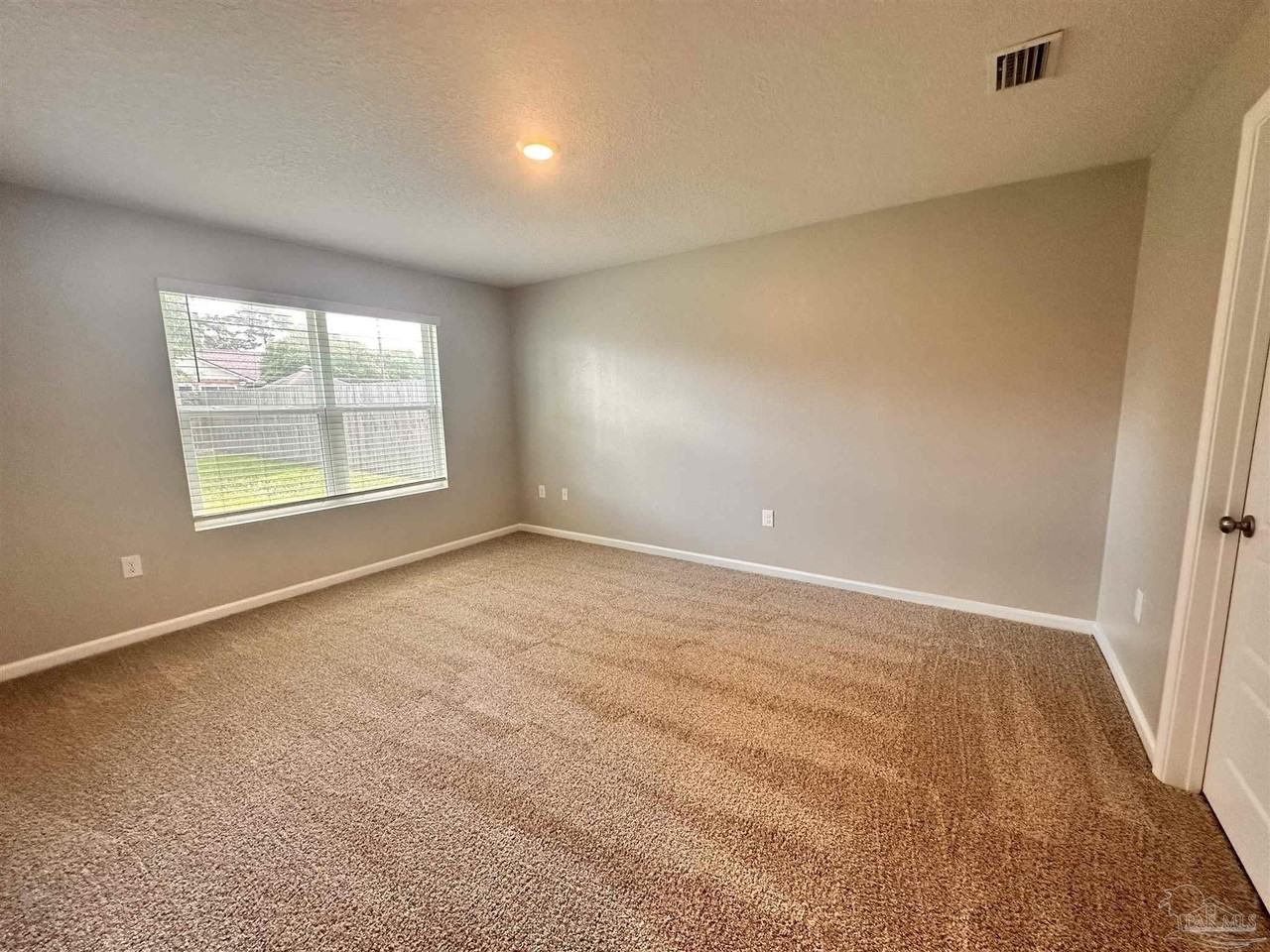 2348 Kirkwood Dr - Photo 6 of 16