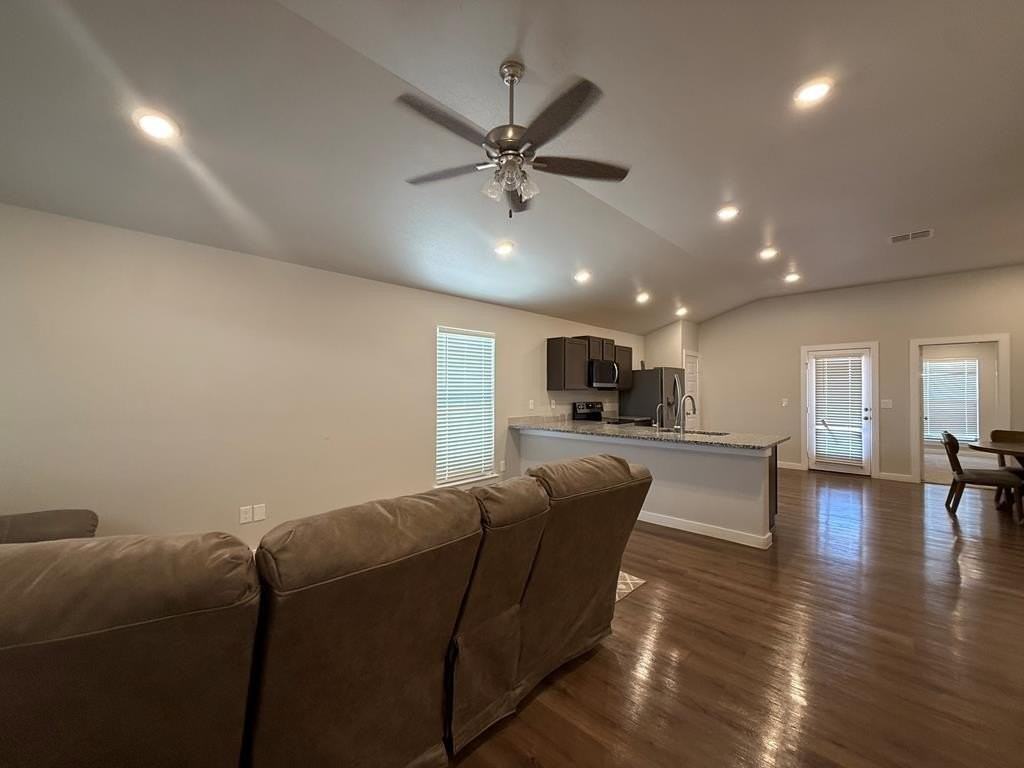 6209 Poppy Dr - Photo 3 of 27