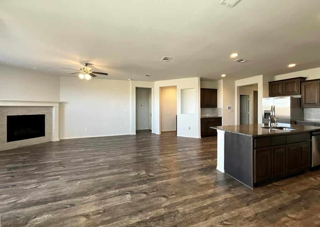 1219 Santa Clara Dr - Photo 5 of 34