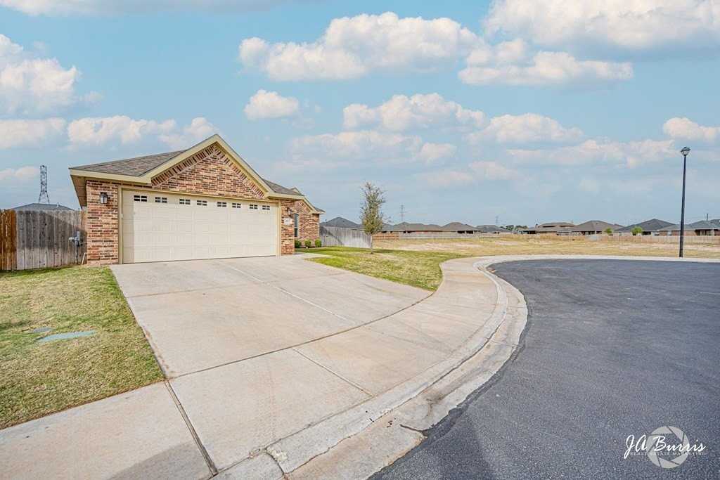 6017 Aurora Way - Photo 2 of 32