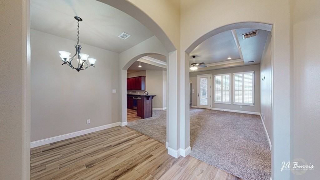 6017 Aurora Way - Photo 6 of 32