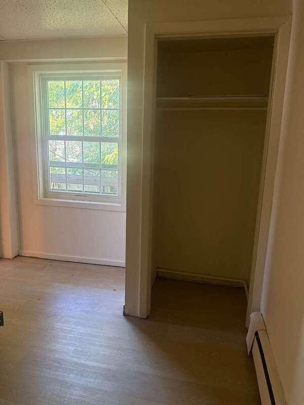 520 Hamilton St - Photo 6 of 8