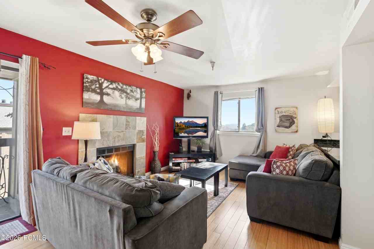 1650 Upper Ironhorse Loop #H5 - Photo 4 of 30