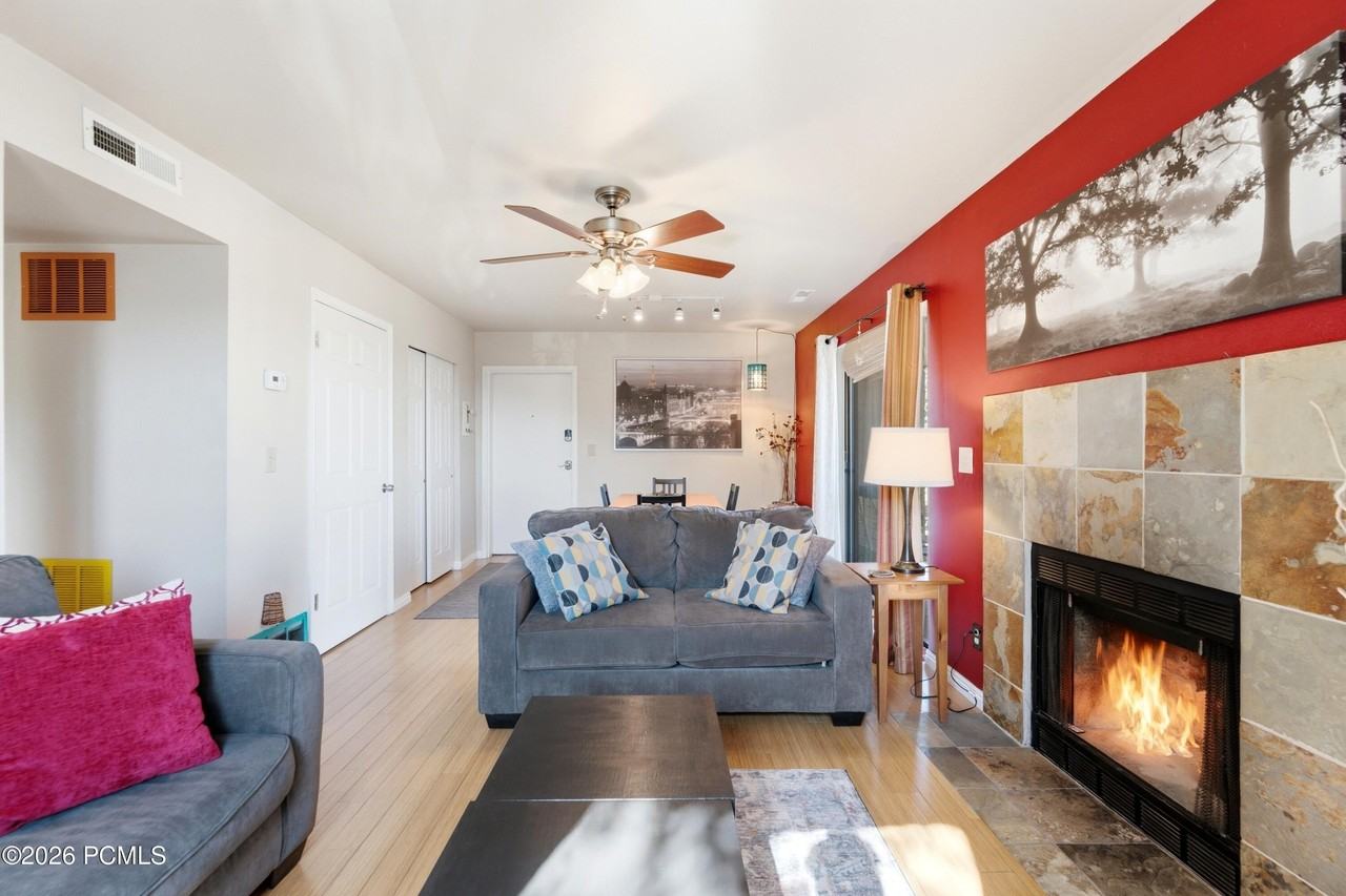 1650 Upper Ironhorse Loop #H5 - Photo 5 of 30