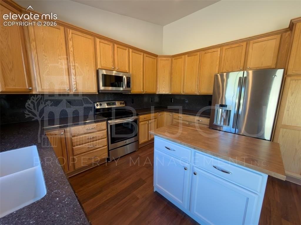 6733 Summer Grace St - Photo 6 of 21