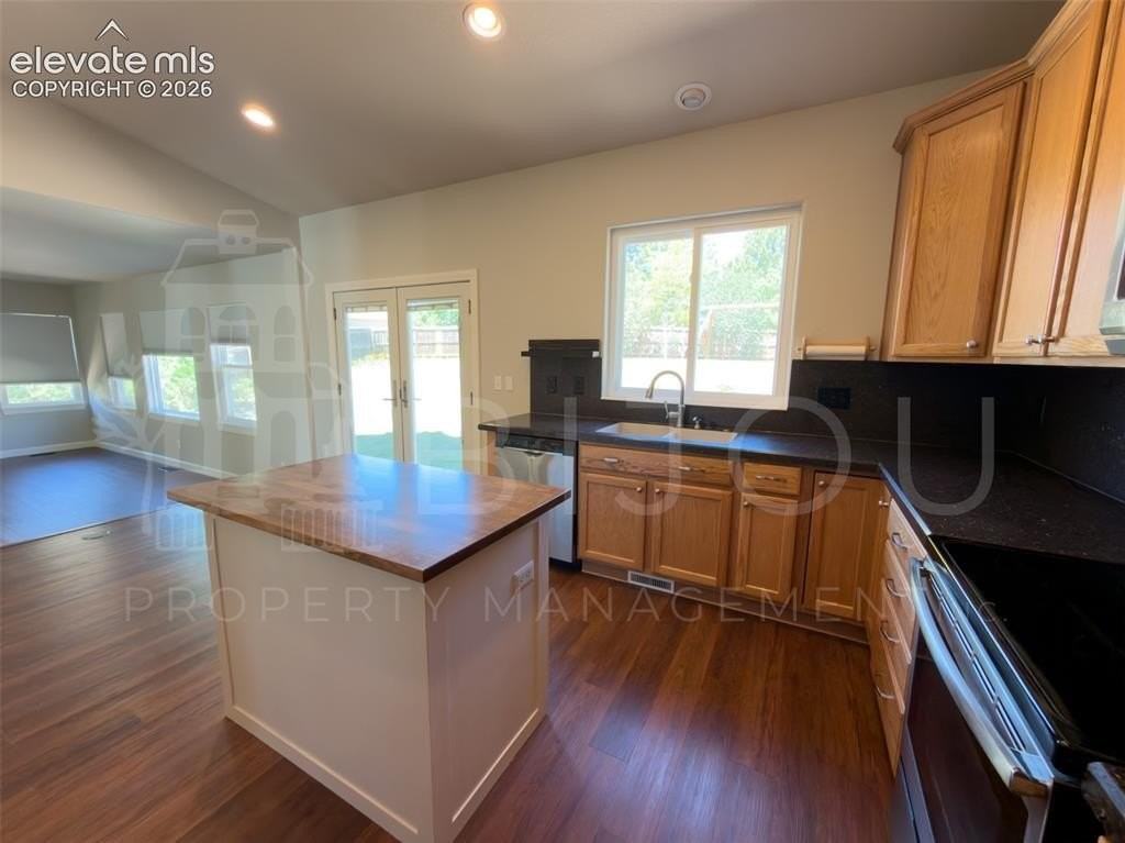 6733 Summer Grace St - Photo 7 of 21