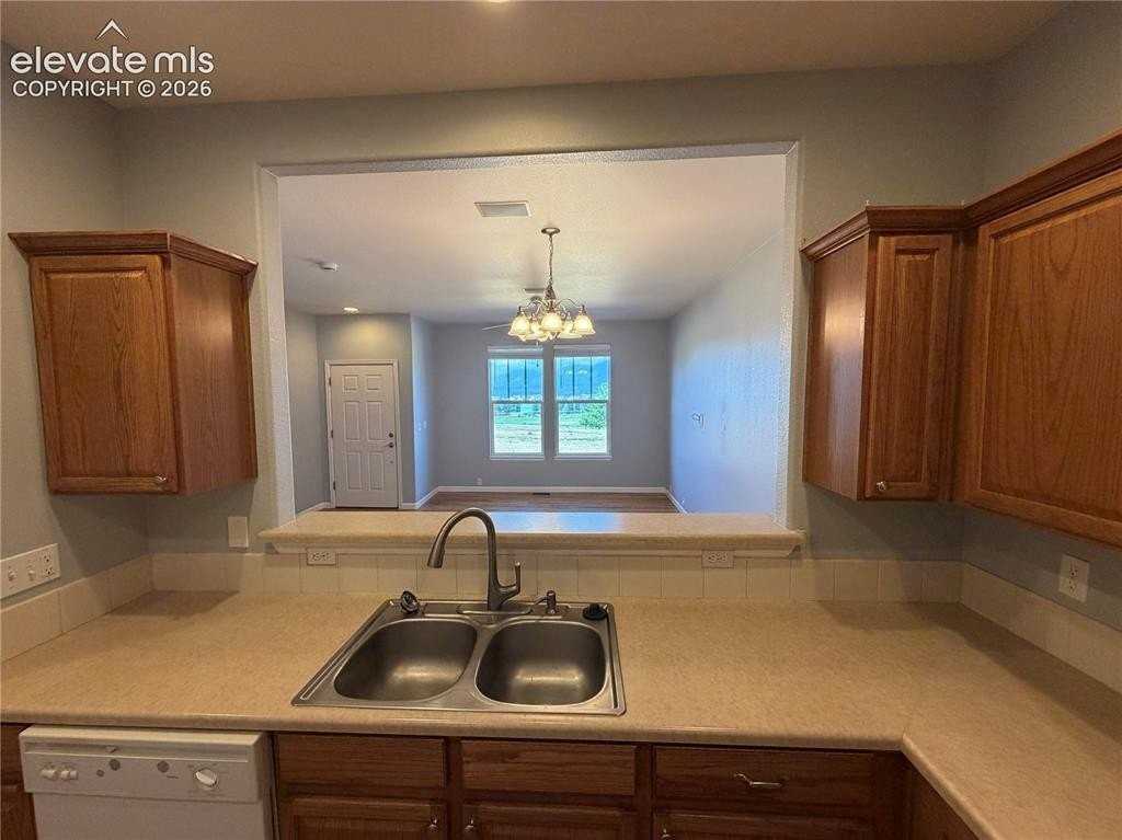 1287 Walters Pt - Photo 3 of 25
