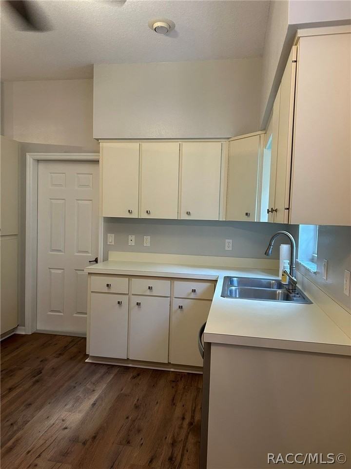 6821 E Queensbury Ln - Photo 2 of 24